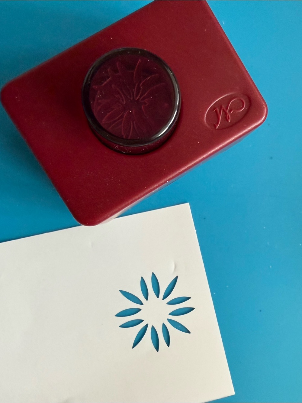 Creative Memories Flower Petal Paper Punch